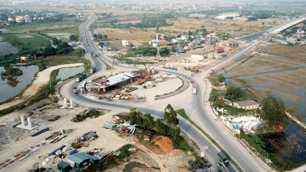 Bỉm Sơn thu hút đầu tư hàng tỷ USD khi các tuyến cao tốc đi qua