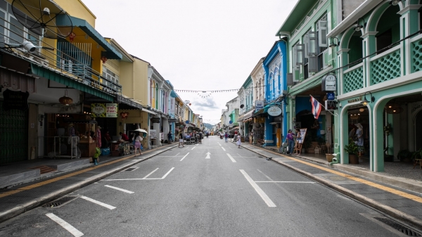 Phuket vắng vẻ như 'thành phố ma' do ảnh hưởng của Covid-19