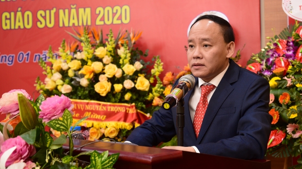 Nhà giáo Nguyễn Tùng Phong trở thành Giáo sư