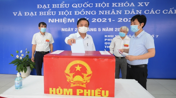 Bộ trưởng Lê Minh Hoan hoàn thành bầu cử