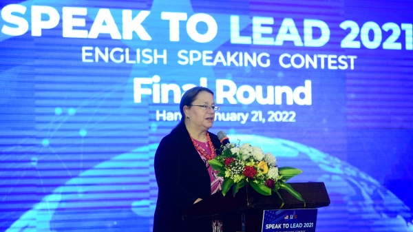 Đại sứ quán Mỹ cùng học sinh Việt Nam nâng cao kỹ năng Tiếng Anh