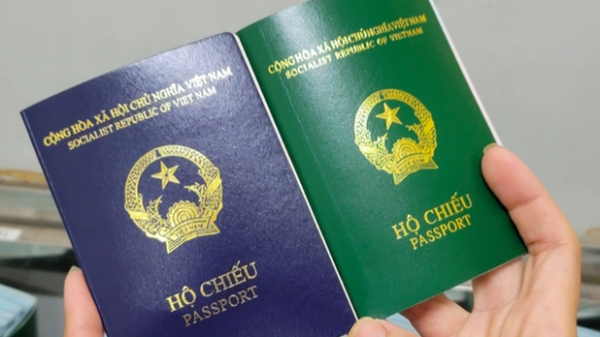 Bộ Công an sẽ nghiên cứu bổ sung nơi sinh vào hộ chiếu mới