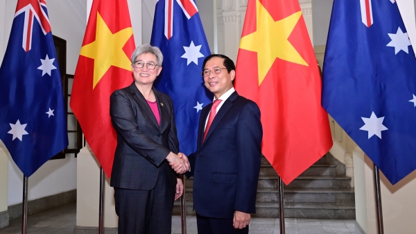 Ngoại trưởng Australia Penny Wong hội đàm với Bộ trưởng Ngoại giao Bùi Thanh Sơn