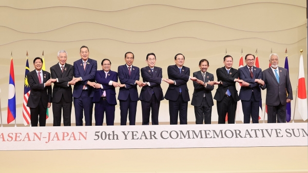 Thủ tướng dự Hội nghị cấp cao kỷ niệm 50 năm quan hệ ASEAN-Nhật Bản