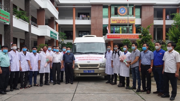 Viện Sốt rét Quy Nhơn hỗ trợ Quảng Nam nhân lực lấy mẫu bệnh phẩm