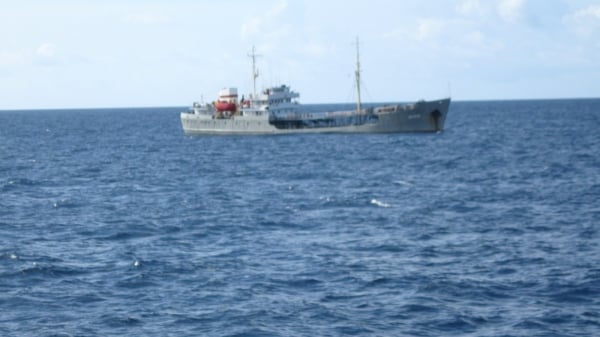 Tàu hàng đâm va tàu cá, 2 ngư dân mất tích