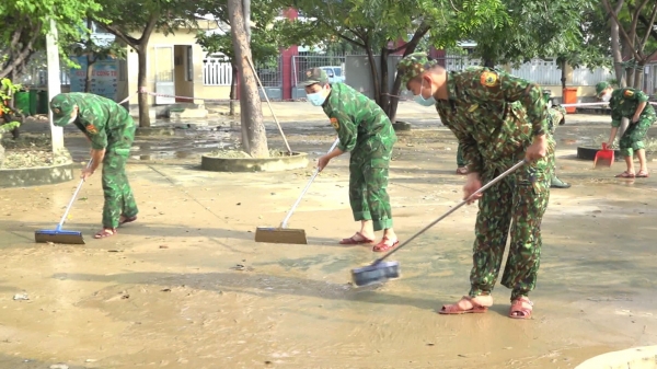 Khẩn trương khắc phục lũ lụt đưa đời sống người dân trở lại bình thường