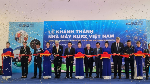 Khánh thành nhà máy sản xuất màng mỏng đầu tiên tại Việt Nam