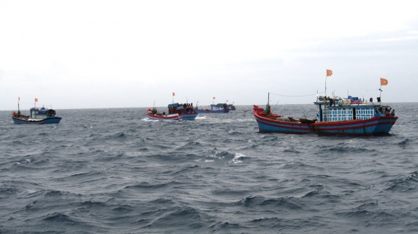 14 ngư dân gặp nạn được tàu nước ngoài cứu vớt