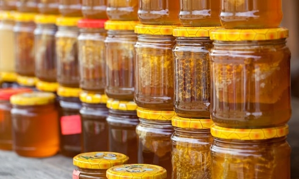 Tranh cãi về mật ong tại thị trường Anh