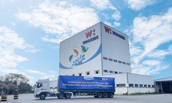 Woosung Vietnam exports the first shipment of animal feed to Korea