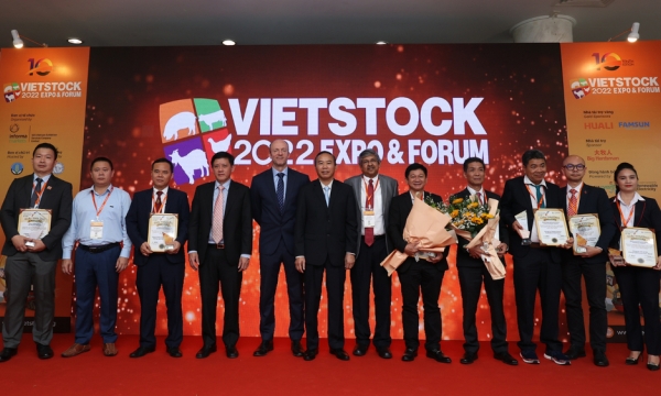 Vietstock Awards 2023 có 18 giải thưởng chăn nuôi, 7 giải thưởng thủy sản