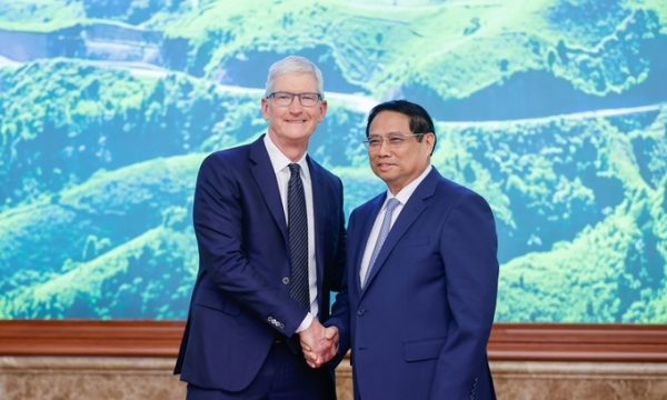 Thủ tướng đề nghị Tập đoàn Apple xác định Việt Nam là một cứ điểm trên toàn cầu