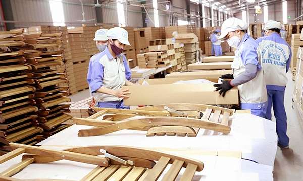 Wood and wooden furniture export hit USD 6.42 billion