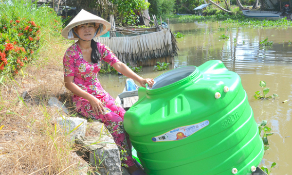'Phủ xanh Miền Tây' đến với bà con nông dân Kiên Giang