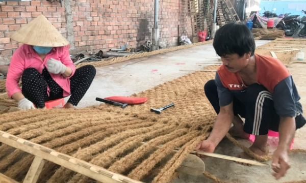Coconut shells: From waste to Ben Tre key export