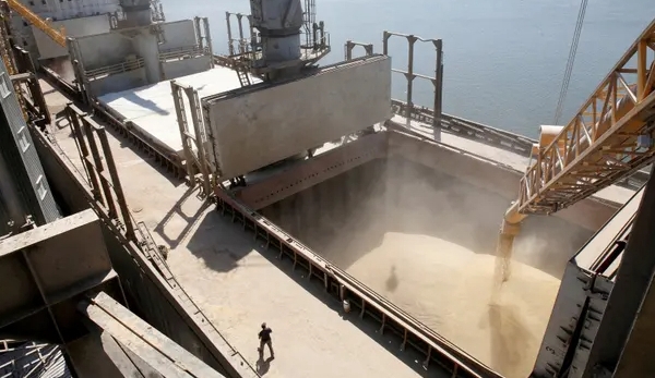 Plan to ship grain out of Ukraine dealt blow due to mines
