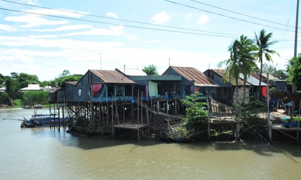 Cạn dòng Mekong: Bài 1 - Khô ráo giữa mùa nước nổi
