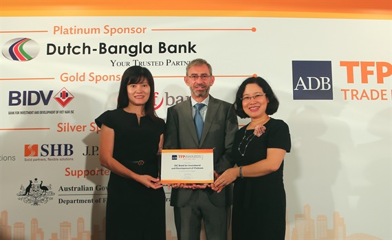 BIDV nhận giải thưởng 'Best SME Deal' của ADB