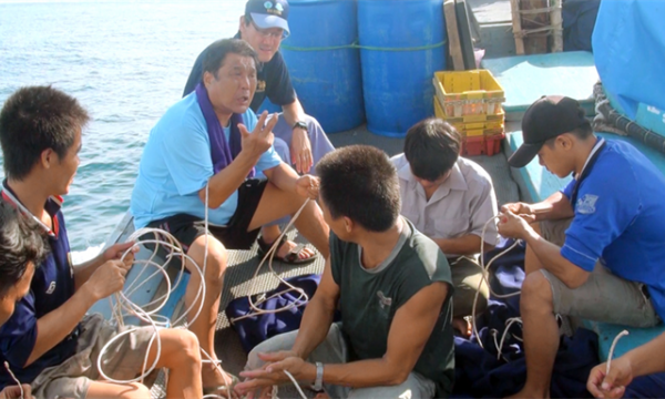 [video] Ngư dân thực hành câu cá ngừ đại dương bằng công nghệ Nhật Bản
