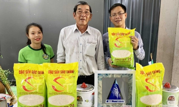 What do authorities say about ST25 rice being registered in the US?