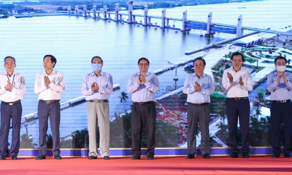 The Prime Minister attended the inauguration ceremony of Cai Lon - Cai Be irrigation system