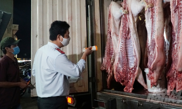Control manually-slaughtered pork from provinces to Ho Chi Minh City