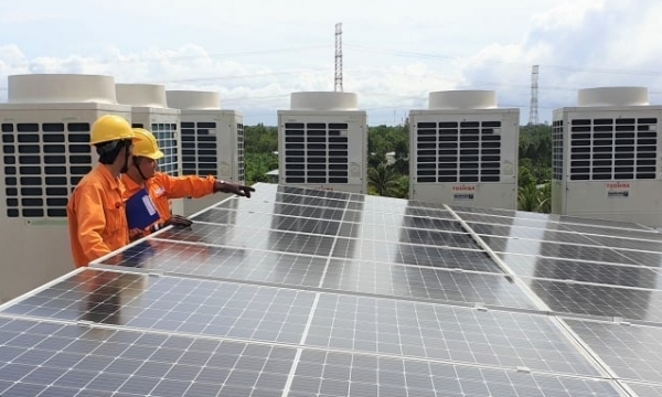 Support solar power development through the carbon credit market