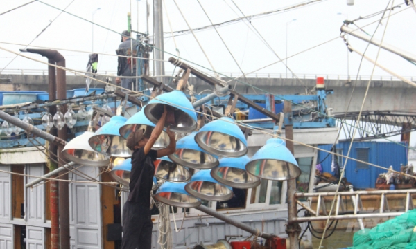 Fishermen face hardship due to unfavorable weather and high price of gasoline