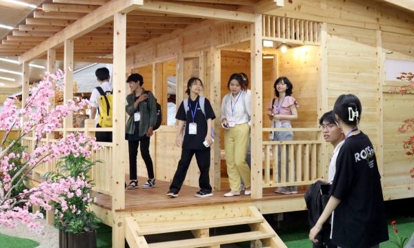 Vietnam's wood industry actively promoting domestic market exploration