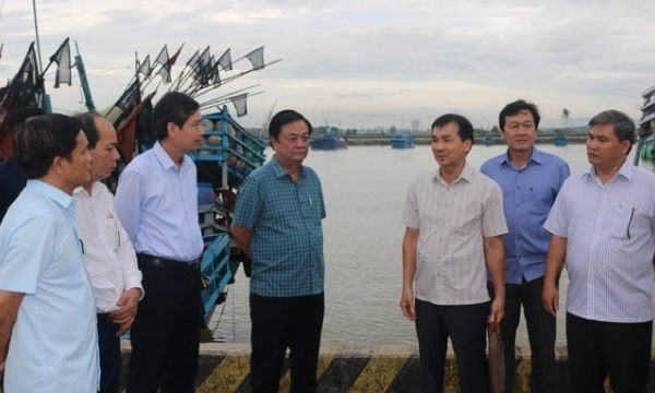 Minister Le Minh Hoan: Utilizing information technology to connect fishing ports