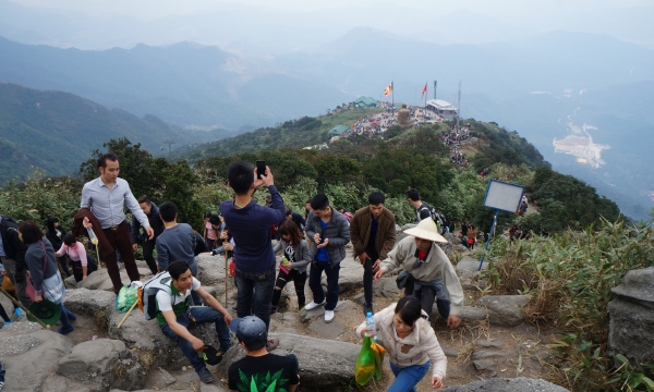 Miễn phí vé tham quan vịnh Hạ Long, Yên Tử cho nhân dân Quảng Ninh
