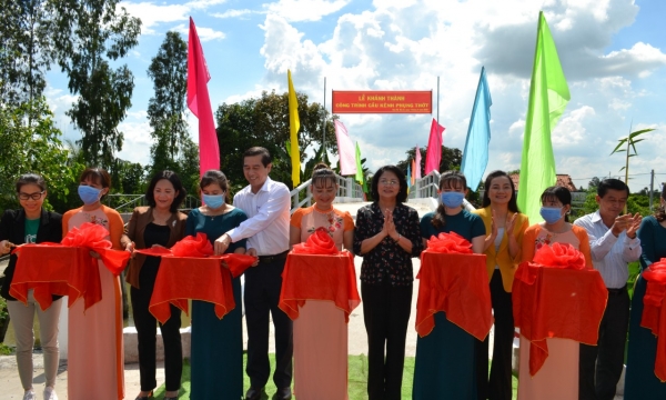 Phó Chủ tịch nước dự lễ khánh thành cầu kênh Phụng Thớt tỉnh Tiền Giang