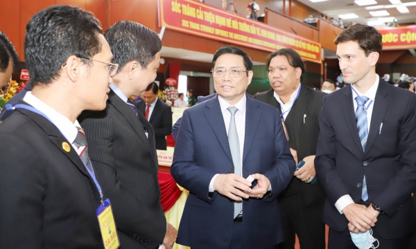 Investors should realise their commitments, not just speak loudly: PM Chinh