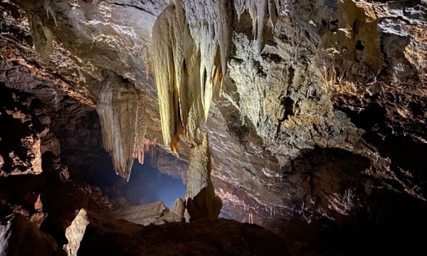 Quang Binh discovered 22 new caves