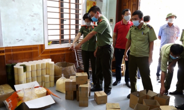 Quảng Bình: Bắt giữ gần 1 tấn mỹ phẩm không rõ xuất xứ