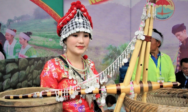 Rực rõ sắc màu tại Ngày hội Văn hóa - Thể thao dân tộc Mông