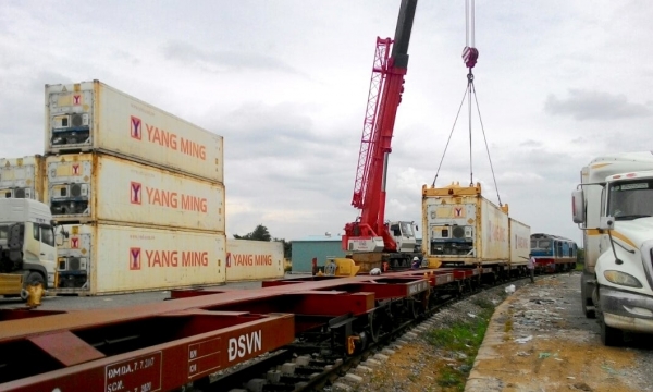 Đẩy mạnh xuất khẩu nông sản sang Trung Quốc bằng đường sắt