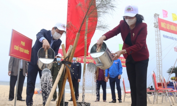 Phó Chủ tịch nước phát động 'Tết trồng cây' tại Quảng Bình