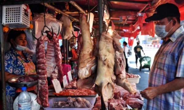Thái Lan: Nhu cầu thịt gà tăng vọt vì thịt lợn thiếu trầm trọng