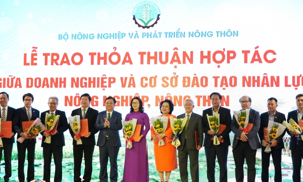 Học viện Nông nghiệp Việt Nam hợp tác đào tạo nguồn nhân lực cho doanh nghiệp