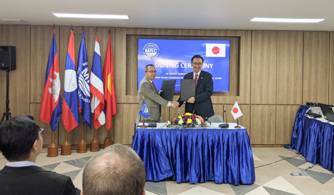 Representatives from MRC Secretariat and the Japanese Government are at the signing ceremony held at MRC Secretariat Headquarter in Vientiane on February 26. Photo: Khmer Times.