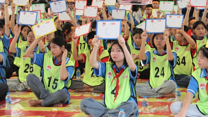Nữ sinh đoạt giải Nhất cuộc thi Rung chuông vàng 'Cùng em phòng chống thiên tai'