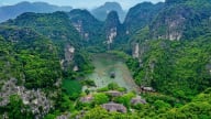 Ninh Bình: Cất cánh du lịch từ công nghiệp văn hóa