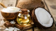 Giá dừa đồng loạt tăng vọt trên toàn cầu