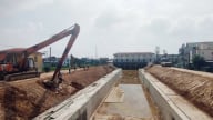 Bộ Nông nghiệp và Môi trường thúc các địa phương gia cố đê điều