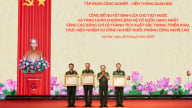 Chủ tịch nước tặng Huân chương bảo vệ Tổ quốc hạng Nhất cho lãnh đạo Viettel
