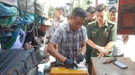 Đội lốt doanh nghiệp để tuồn 235kg bạc tinh khiết qua cửa khẩu