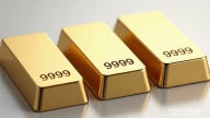 Giá vàng hôm nay 21/7/2025: Thế giới tăng vọt, trong nước vẫn lặng sóng
