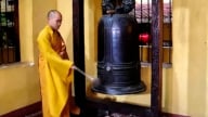 Trên 18 nghìn ngôi chùa cùng cử chuông cầu quốc thái dân an